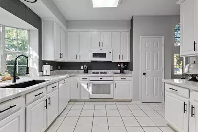 5209 Highlands Drive, McKinney, TX 75070 - Photo 9