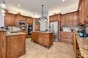 7901 Forest Point Ct, North Richland Hills, TX 76182 - Photo 9