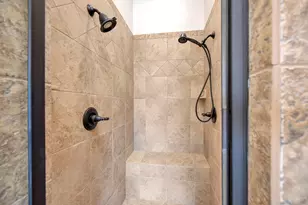 7901 Forest Point Ct, North Richland Hills, TX 76182 - Photo 17