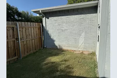 306 Ivy Way, Garland, TX 75043 - Photo 25