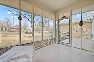 915 Live Oak Cir, Hico, TX 76457 - Photo 33