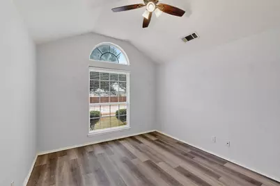 729 Ridgehill Drive, Burleson, TX 76028 - Photo 25