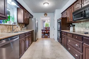 722 Corinthian Pl, Duncanville, TX 75137 - Photo 11