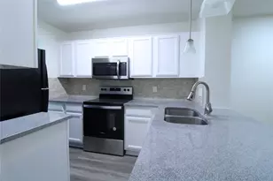 605 Carriagehouse Ln, Garland, TX 75040 - Photo 3