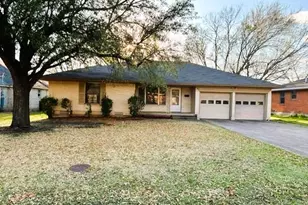 201 Martin Dr, Lancaster, TX 75146 - Photo 1