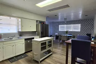 201 Martin Dr, Lancaster, TX 75146 - Photo 5