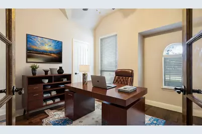 3123 Pamplona, Grand Prairie, TX 75054 - Photo 3