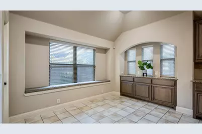 3123 Pamplona, Grand Prairie, TX 75054 - Photo 11