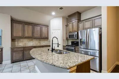 3123 Pamplona, Grand Prairie, TX 75054 - Photo 17