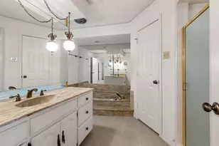 2813 S Country Club Rd, Garland, TX 75043 - Photo 25