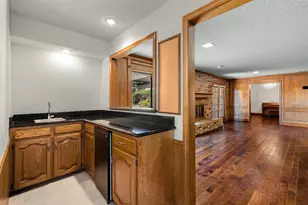 2813 S Country Club Rd, Garland, TX 75043 - Photo 17