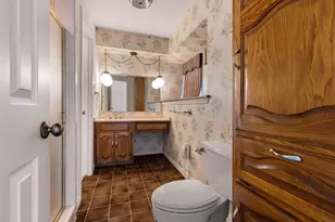 2813 S Country Club Rd, Garland, TX 75043 - Photo 21