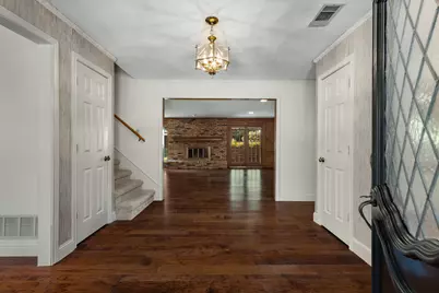 2813 S Country Club Road, Garland, TX 75043 - Photo 3