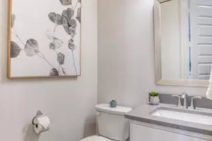 8270 Nunley Ln, Dallas, TX 75231 - Photo 13