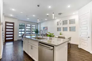 8270 Nunley Ln, Dallas, TX 75231 - Photo 11