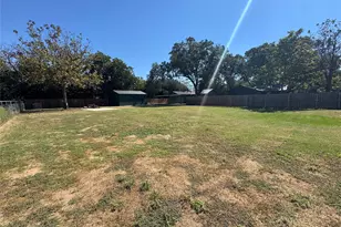 3812 Orchard Ln, Waco, TX 76705 - Photo 31