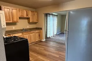 1026 Pangburn St, Grand Prairie, TX 75051 - Photo 5