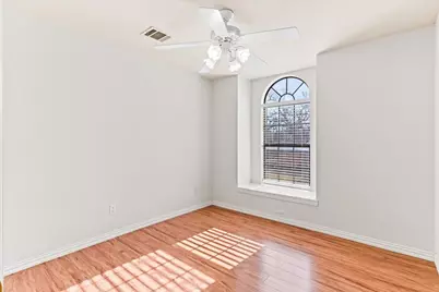 5700 Roundup Trail, Arlington, TX 76017 - Photo 33