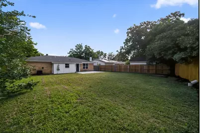 205 Volunteer Drive, Arlington, TX 76014 - Photo 27