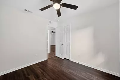 205 Volunteer Drive, Arlington, TX 76014 - Photo 21