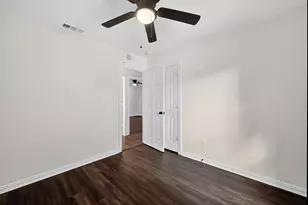 205 Volunteer Dr, Arlington, TX 76014 - Photo 21