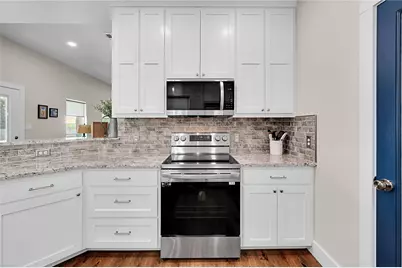910 S Avenue J, Clifton, TX 76634 - Photo 11
