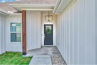 910 S Avenue J, Clifton, TX 76634 - Photo 3