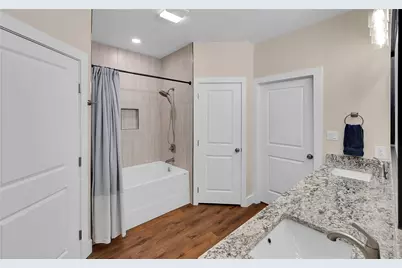 910 S Avenue J, Clifton, TX 76634 - Photo 21