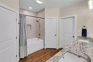 910 S Avenue J, Clifton, TX 76634 - Photo 21