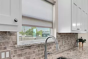 910 S Avenue J, Clifton, TX 76634 - Photo 13