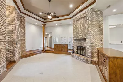 2900 Oak Trail Court, Dalworthington Gardens, TX 76016 - Photo 11