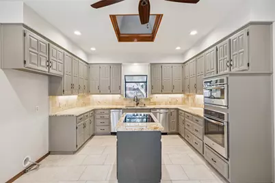 2900 Oak Trail Court, Dalworthington Gardens, TX 76016 - Photo 15