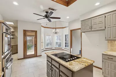 2900 Oak Trail Court, Dalworthington Gardens, TX 76016 - Photo 17