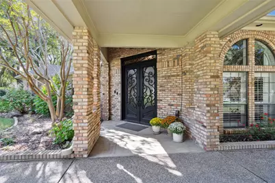 2900 Oak Trail Court, Arlington, TX 76016 - Photo 3