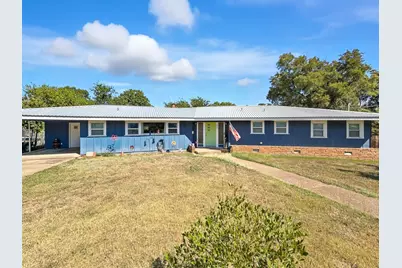 625 E Whitney Street, Hamilton, TX 76531 - Photo 1