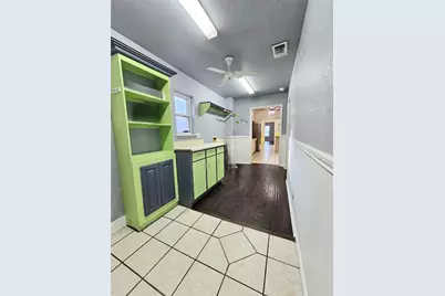 318 E Lee Avenue, Weatherford, TX 76086 - Photo 9