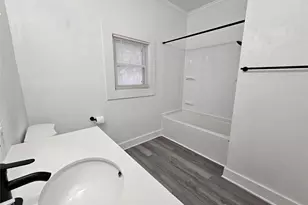 318 E Lee Ave, Weatherford, TX 76086 - Photo 11