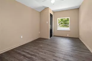 405 Walker St, Eustace, TX 75124 - Photo 15