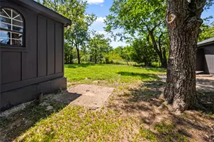 405 Walker St, Eustace, TX 75124 - Photo 27