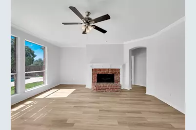 8801 Falcon Crest Drive, McKinney, TX 75072 - Photo 5