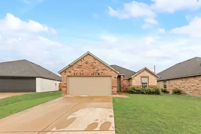 107 Apache Drive, Greenville, TX 75402 - Photo 3