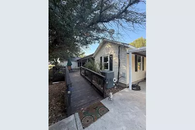 3420 Springfield Road, Springtown, TX 76082 - Photo 11