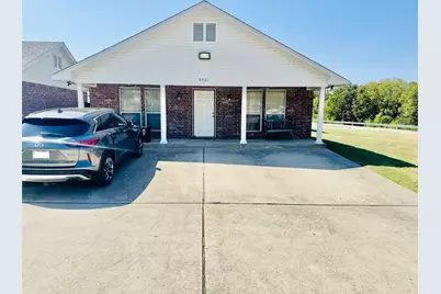 2401 S 2nd Street, Waco, TX 76706 - Photo 1