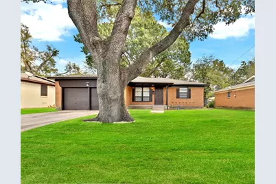 6468 Seco Boulevard, Dallas, TX 75217 - Photo 1