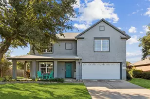 208 Oxford Dr, Roanoke, TX 76262 - Photo 1