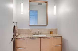 2900 McKinnon St, Dallas, TX 75201 - Photo 11