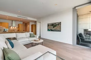 2900 McKinnon St, Dallas, TX 75201 - Photo 3