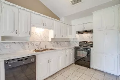 1060 S Burleson Boulevard, Burleson, TX 76028 - Photo 19