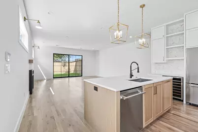 4525 Hopkins Avenue, Dallas, TX 75209 - Photo 7