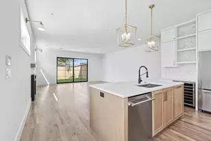 4525 Hopkins Ave, Dallas, TX 75209 - Photo 7